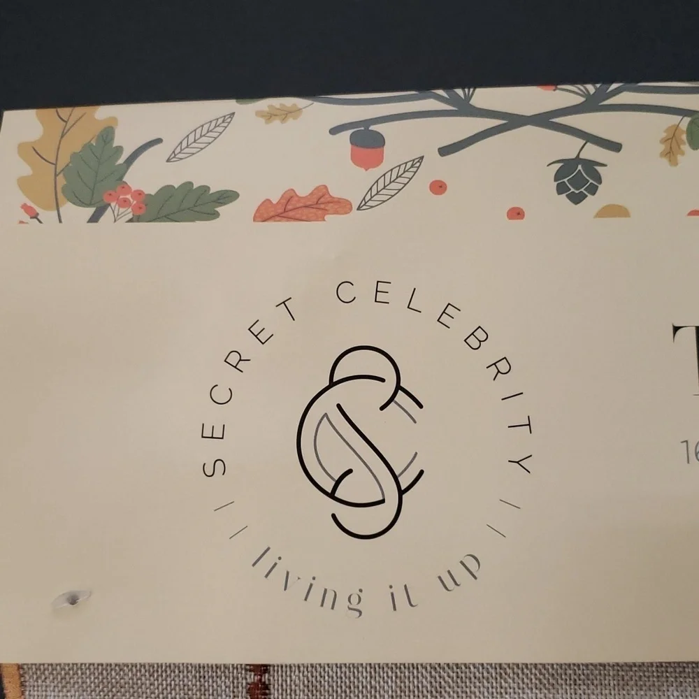 Secret Celebrity NWT Pumpkins and Leaves 72 x 16 Table Runner